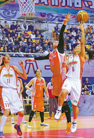  篮球巨星伤愈归来，强势回归引爆全场