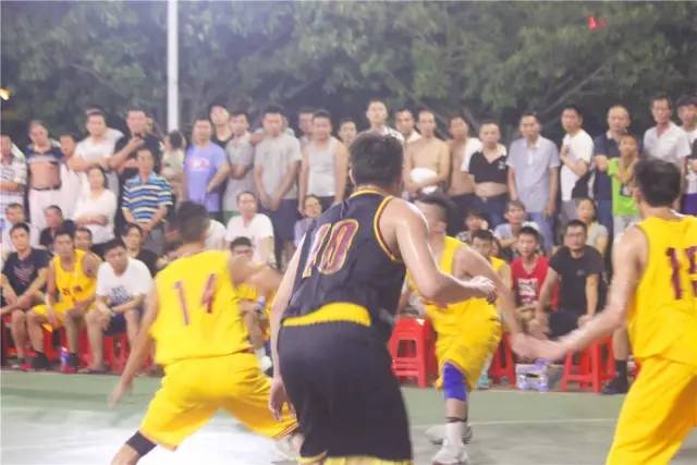  女子三人篮球联赛，上海队豪取十连胜